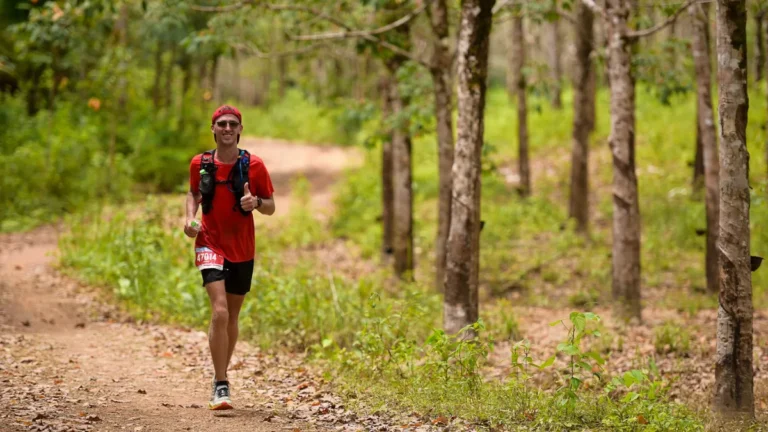 Running safety tips for roads and trail running