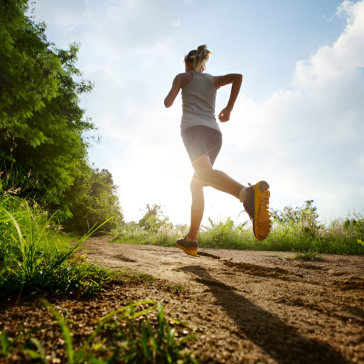 does running build muscle